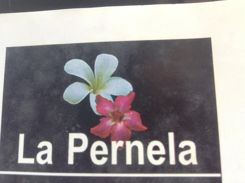 La Pernela Resort Biking Bagian luar foto