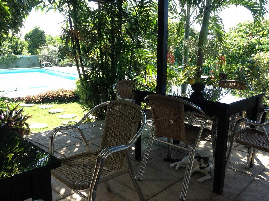 La Pernela Resort Biking Bagian luar foto