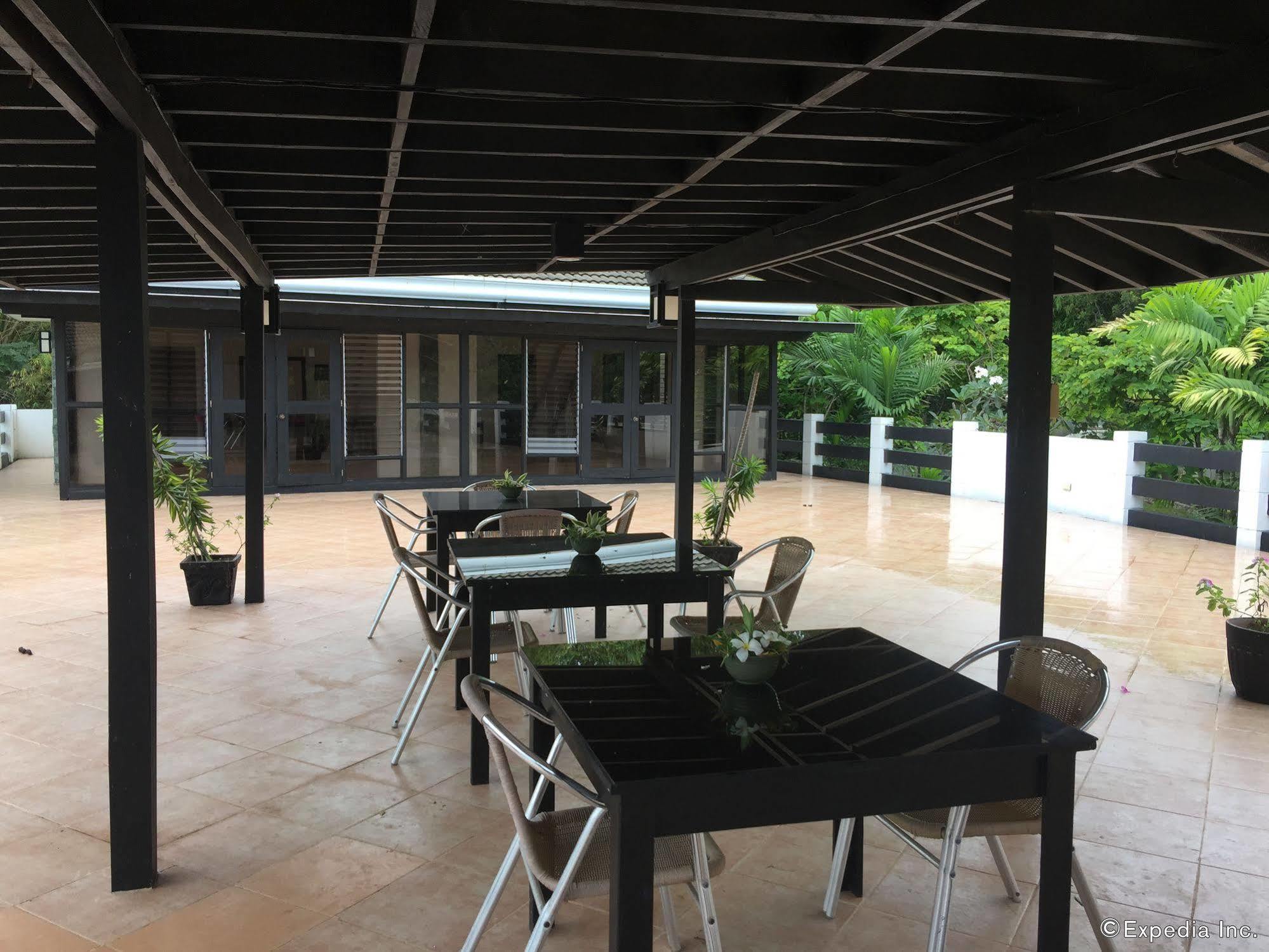 La Pernela Resort Biking Bagian luar foto